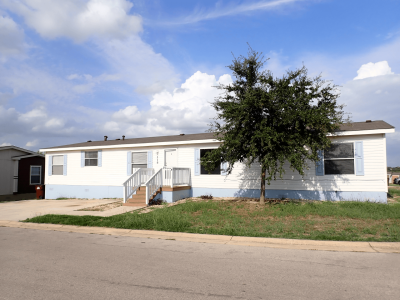 Mobile Home at 7460 Kitty Hawk Road Site 310 Converse, TX 78109