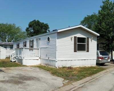 Mobile Home at 270 Walnut Justice, IL 60458