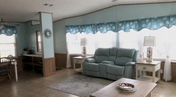 1989 Fleetwood Manufactured Home