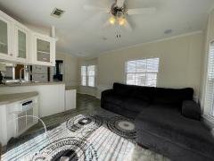 Photo 5 of 17 of home located at 140 Oak Branch Ave. Orlando, FL 32811