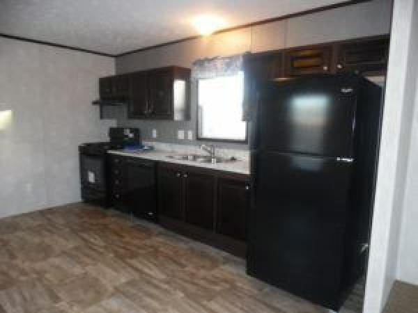 2016 fairmont Mobile Home For Rent