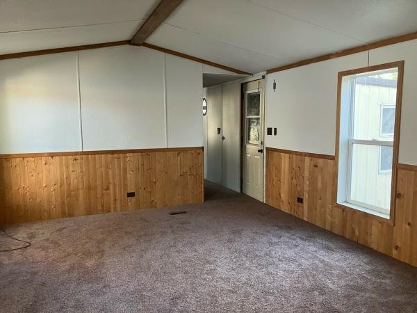 1986 SCHT Mobile Home For Sale