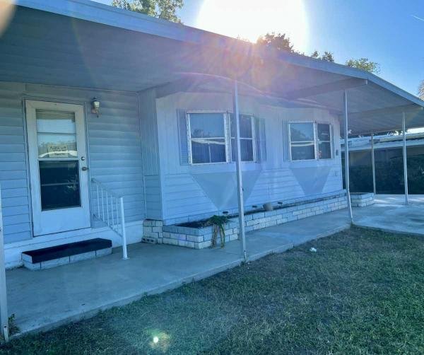PRKW CC FLMHS 2BD2BA Manufactured Home