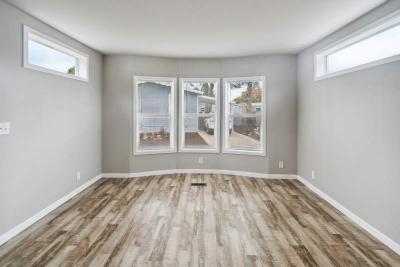 Photo 3 of 30 of home located at 2200 Lancaster Dr SE #11A Salem, OR 97317