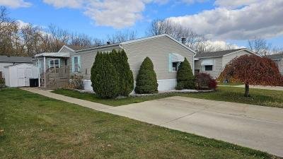 Mobile Home at 17635 Woodview Ln Brownstown, MI 48174