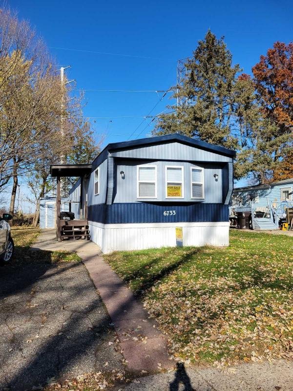 1984 Holly Park Mobile Home For Sale