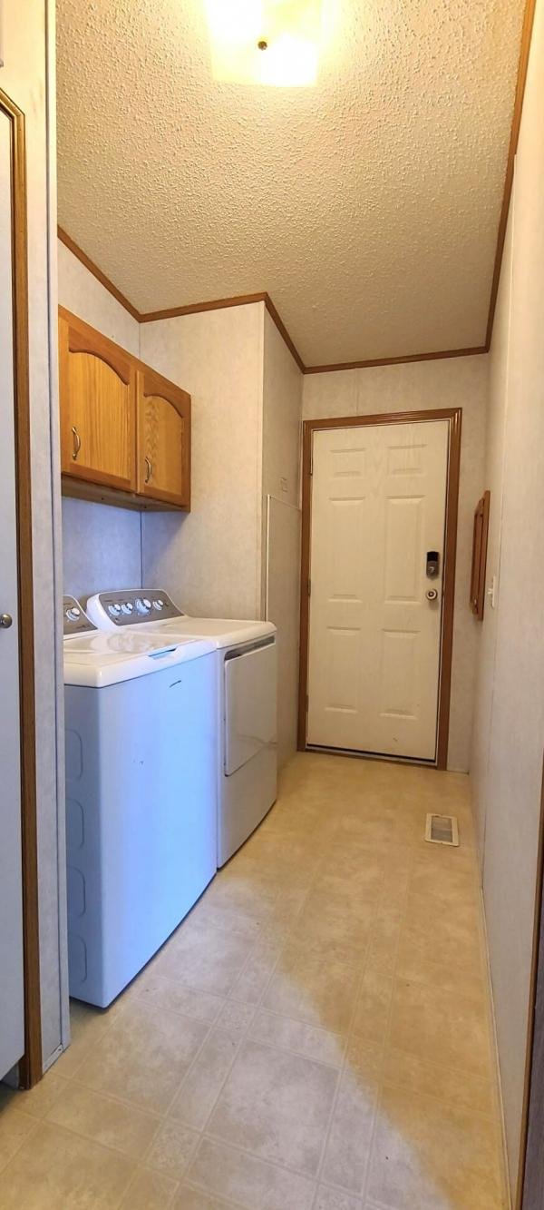 2004 Hyland Manufactured Home