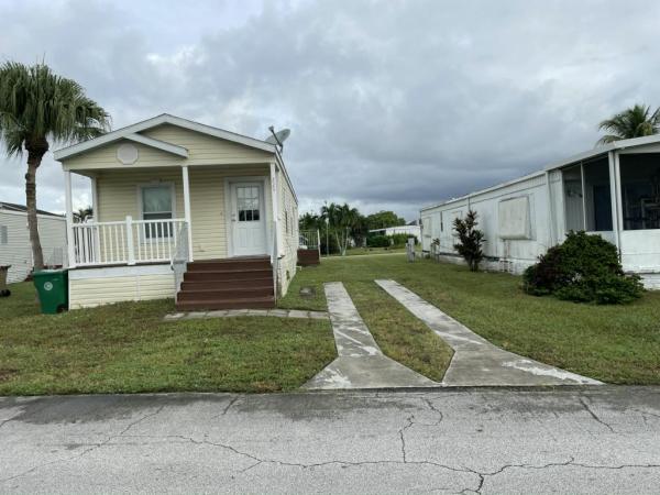 2009 Skyline Tropical Cabana Mobile Home