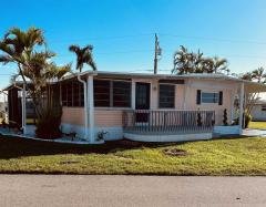 Photo 2 of 27 of home located at 142 Orange Harbor Dr Fort Myers, FL 33905