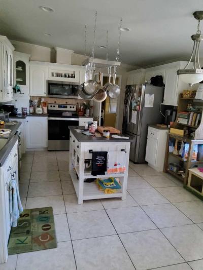 Photo 5 of 8 of home located at 38304 Callaway Boulevard Dade City, FL 33525