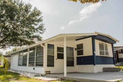 Mobile Home at 12701 SE Sunset Harbor Rd Lot 19 Weirsdale, FL 32195