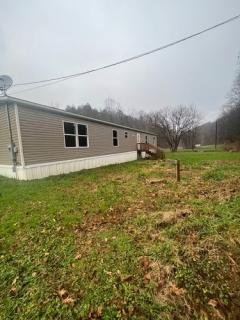 Photo 4 of 19 of home located at 1694 Wolf Run Rd Rockport, WV 26169