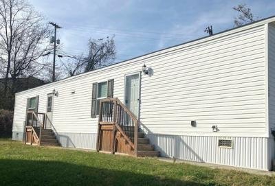Mobile Home at 20 Winchester Court Imperial, PA 15126