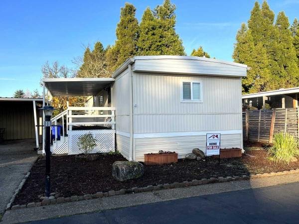 1975  Mobile Home For Sale