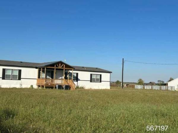 Photo 1 of 2 of home located at 1797 County Rd 7711 Devine, TX 78016