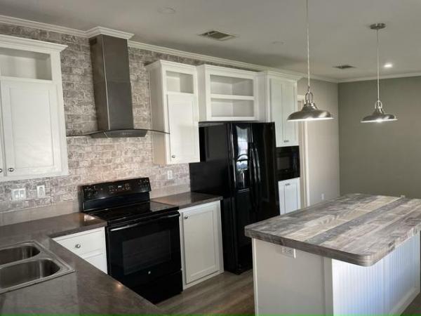 2019 Chariot Eagle 3601S28523A Mobile Home For Sale 551 Plymouth St 2019-chariot-eagle-3601s28523a-mobile-home-for-sale-551-plymouth-st