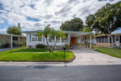 Village Green 55+ Resort Community Mobile Home Park in Saint Petersburg