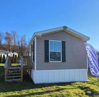 Mobile Home at 212 Brown Street Derry, PA 15627