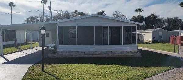 Photo 1 of 2 of home located at 401 Yellow Willow St Sebring, FL 33876