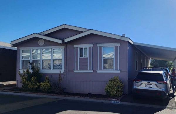 2000 Golden West 7216 GD48001F Manufactured Home
