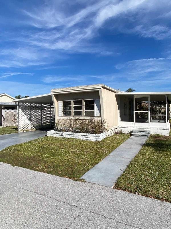 Photo 1 of 2 of home located at 4106 Rhine Street Sarasota, FL 34243