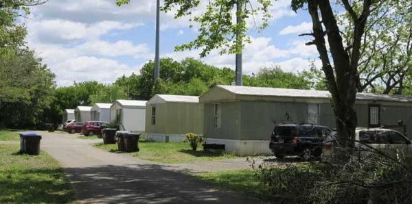 1999 Mobile Home For Rent
