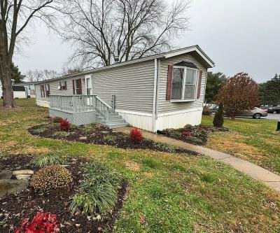 Mobile Home at 208 Oakfield Ct W Lancaster, PA 17603
