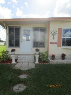 Photo 2 of 65 of home located at 1510 Ariana St. #293 Lakeland, FL 33803