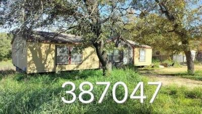 Mobile Home at 168 Timbercreek Dr Poteet, TX 78065