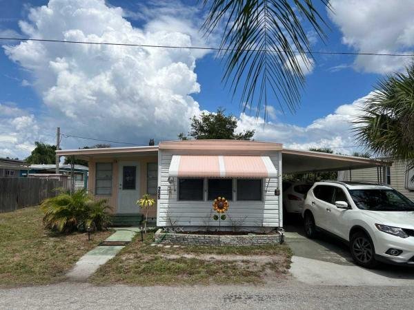 Photo 1 of 2 of home located at 2266 Gulf To Bay Blvd, Lot 255 Clearwater, FL 33765