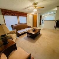 2001 Four Seasons Manufactured Home