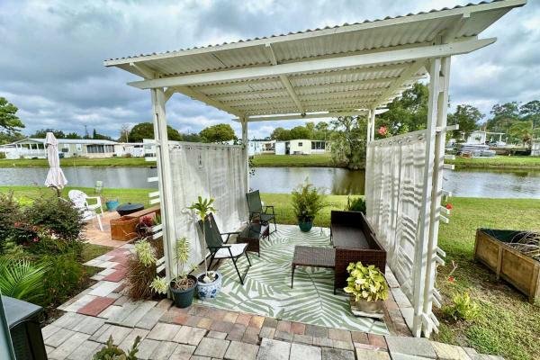Photo 1 of 2 of home located at 5800 Westlake Drive New Port Richey, FL 34653