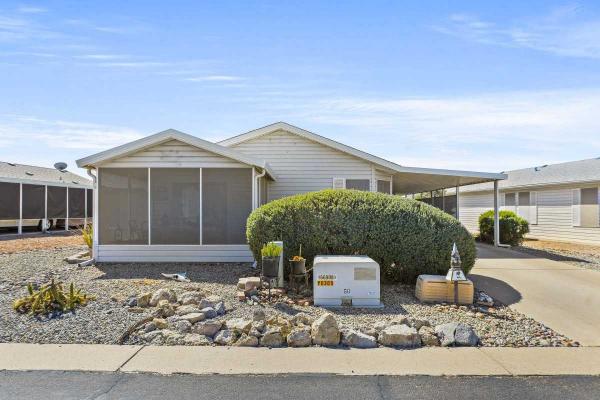 1998 CAVCO Mobile Home For Sale