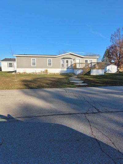 Mobile Home at 8000 Warren Woods Rd 30 Three Oaks, MI 49128