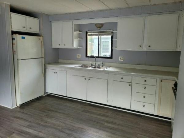 1973 DICKERSON Mobile Home For Sale