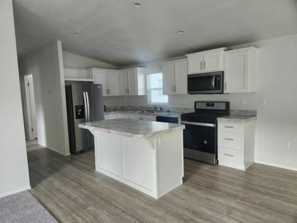 Photo 1 of 2 of home located at 22899 Byron Rd., #29 Crestline, CA 92325