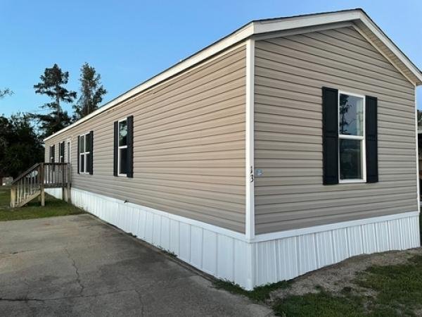 2017 THE BREEZE Manufactured Home