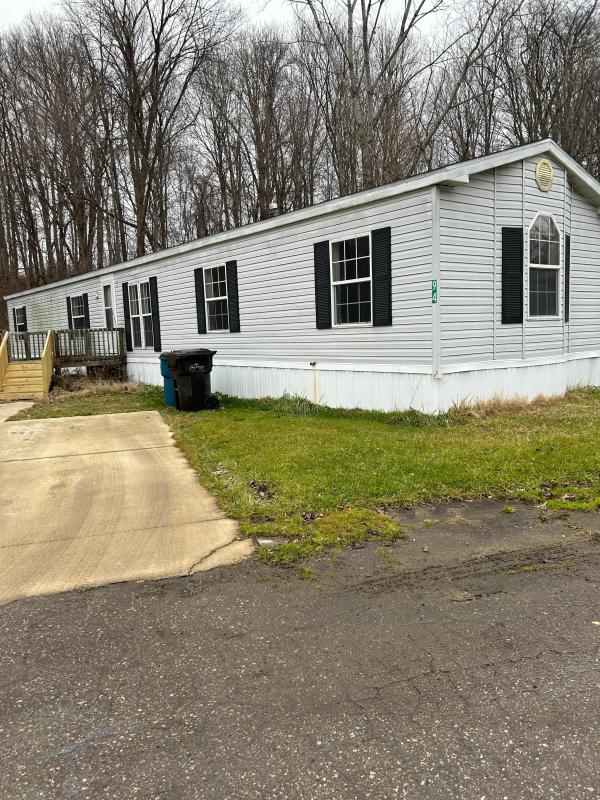 1997 Commodore Mobile Home For Sale or Rent 3101 River Rd., Lot 94