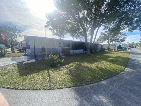 Photo 1 of 2 of home located at 13118 Regatta Drive Hudson, FL 34667