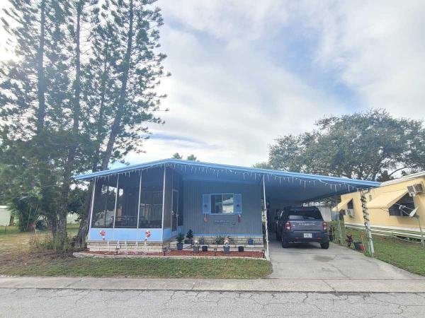 Photo 1 of 2 of home located at 7501 142nd Ave N, #705 Largo, FL 33771