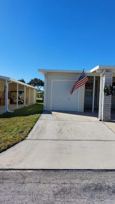 Mobile Home at 20 Lake Pointe Dr Mulberry, FL 33860
