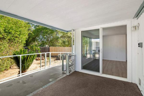 1969 Broadmore Manufactured Home