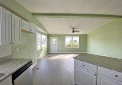 Photo 4 of 16 of home located at 2136 Pebble Beach Blvd. Orlando, FL 32826