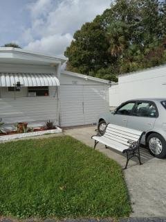 Photo 2 of 17 of home located at 871 E Colonial Circle Daytona Beach, FL 32117