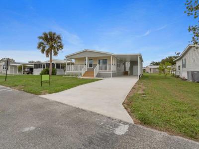 Mobile Home at 248 Oak St Lot 48 Labelle, FL 33935