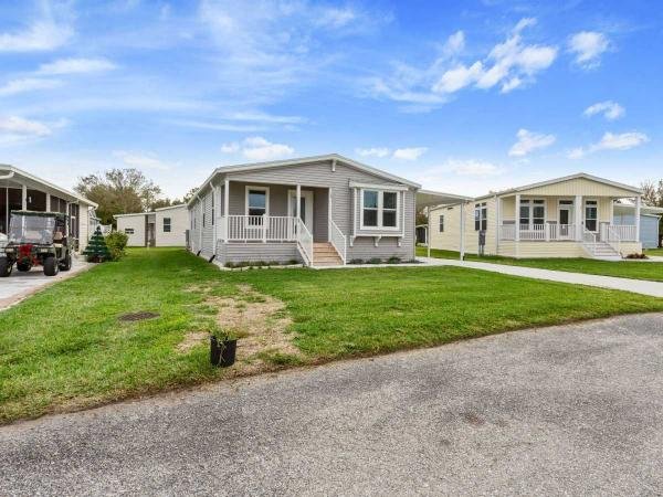 2022 Palm Harbor 340LS28523F Mobile Home