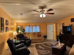 Photo 3 of 25 of home located at 937 Ridge Dr. Auburndale, FL 33823