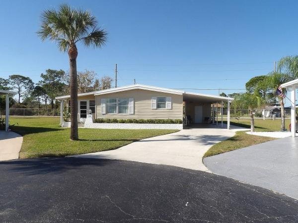 Photo 1 of 2 of home located at 210 Cattail Sebring, FL 33872
