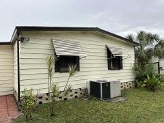 Photo 3 of 20 of home located at 5700 Bayshore Road, Lot 702 Palmetto, FL 34221