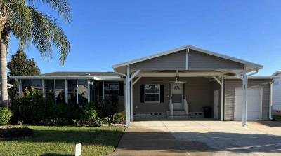 Mobile Home at 909 Sutton St Lady Lake, FL 32159